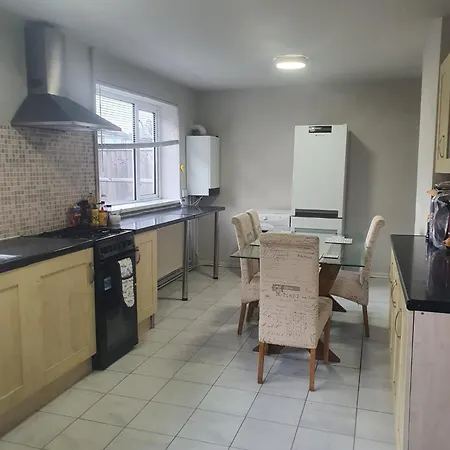 Amazing 3 Bedroom Entire House Nottingham Exterior photo